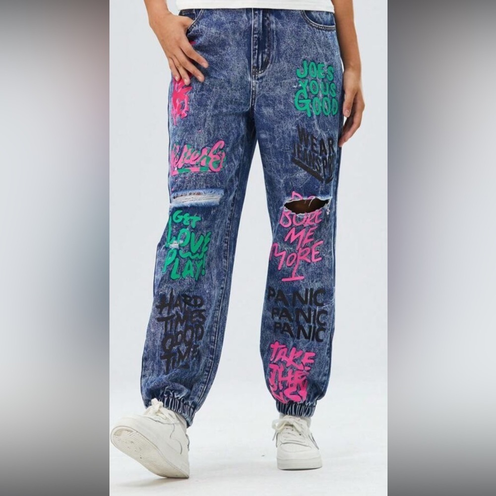 Distressed Mom Stonewash bright color Graffiti boyfriend Jeans. Women's Sz Sm